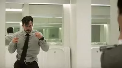 henry cavill reloading biceps