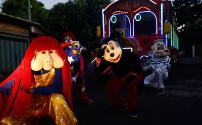 trenzinho carreta furacao