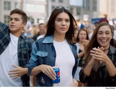 kendall jenners pepsi ad