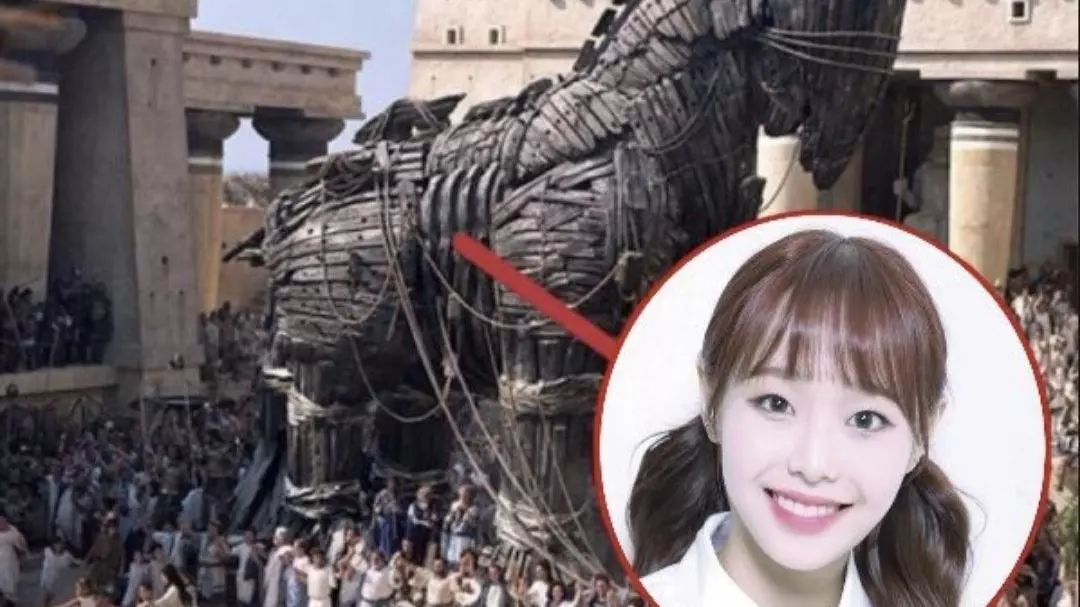 trojan horse chuu meme image