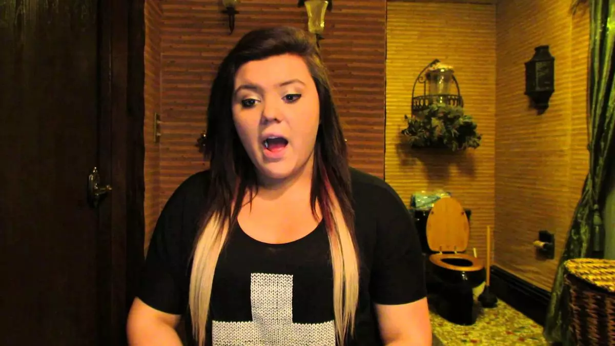 giovanna plowman tampon girl meme image
