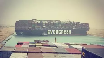 suez canal jam