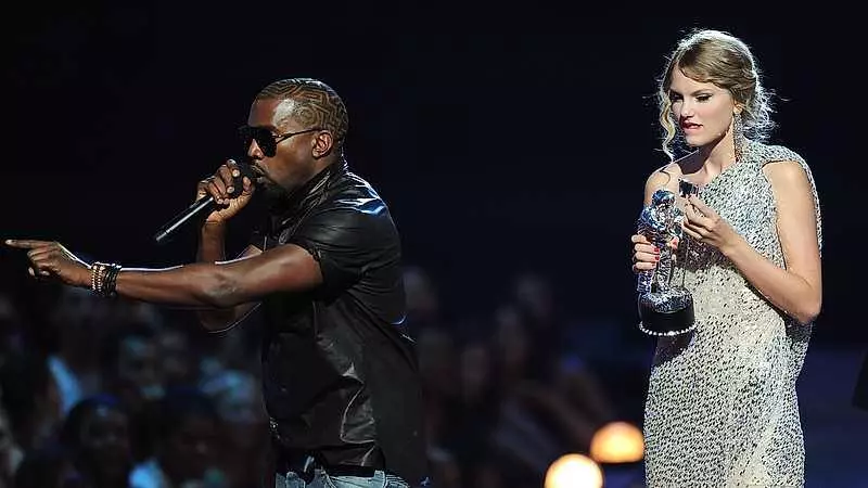 kanye interrupts imma let you finish meme image